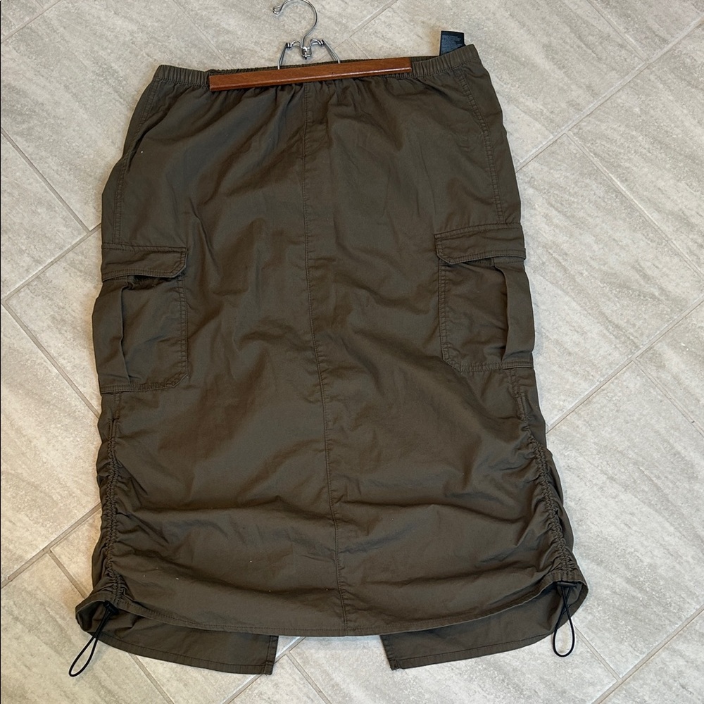 H&M Olive Green Cargo Skirt